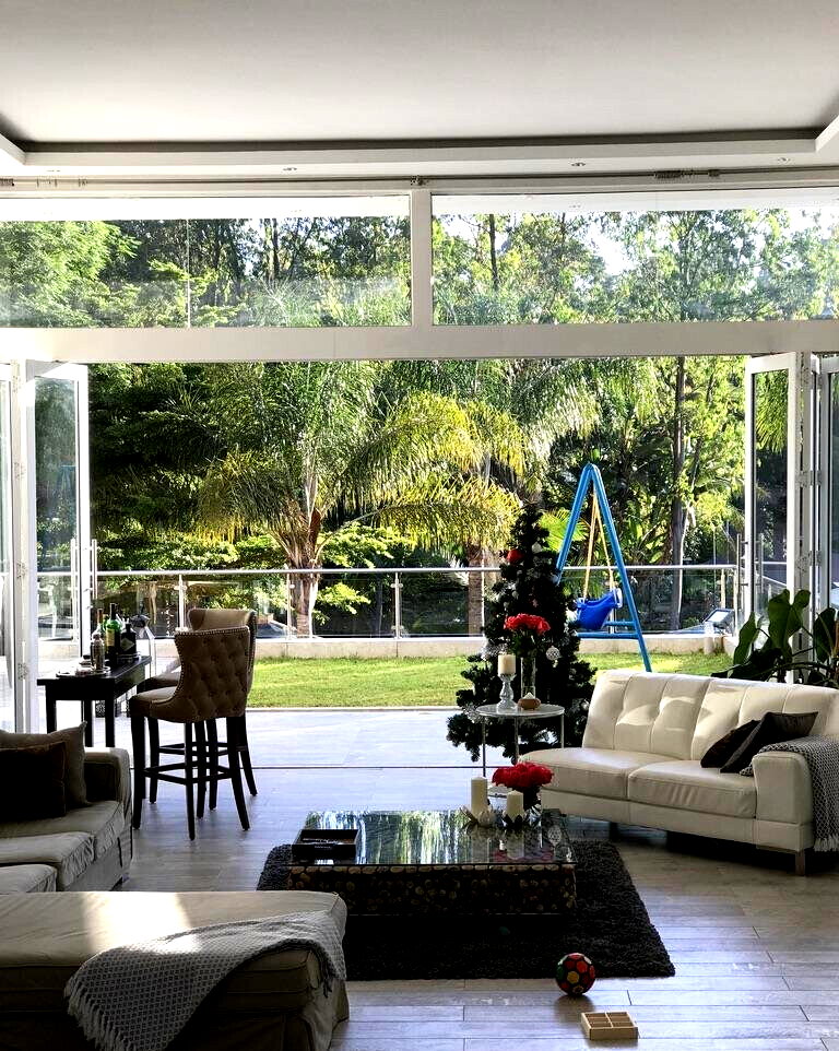 5-Ensuite Villa with Private Pool & Servant Quarters - Spring Valley