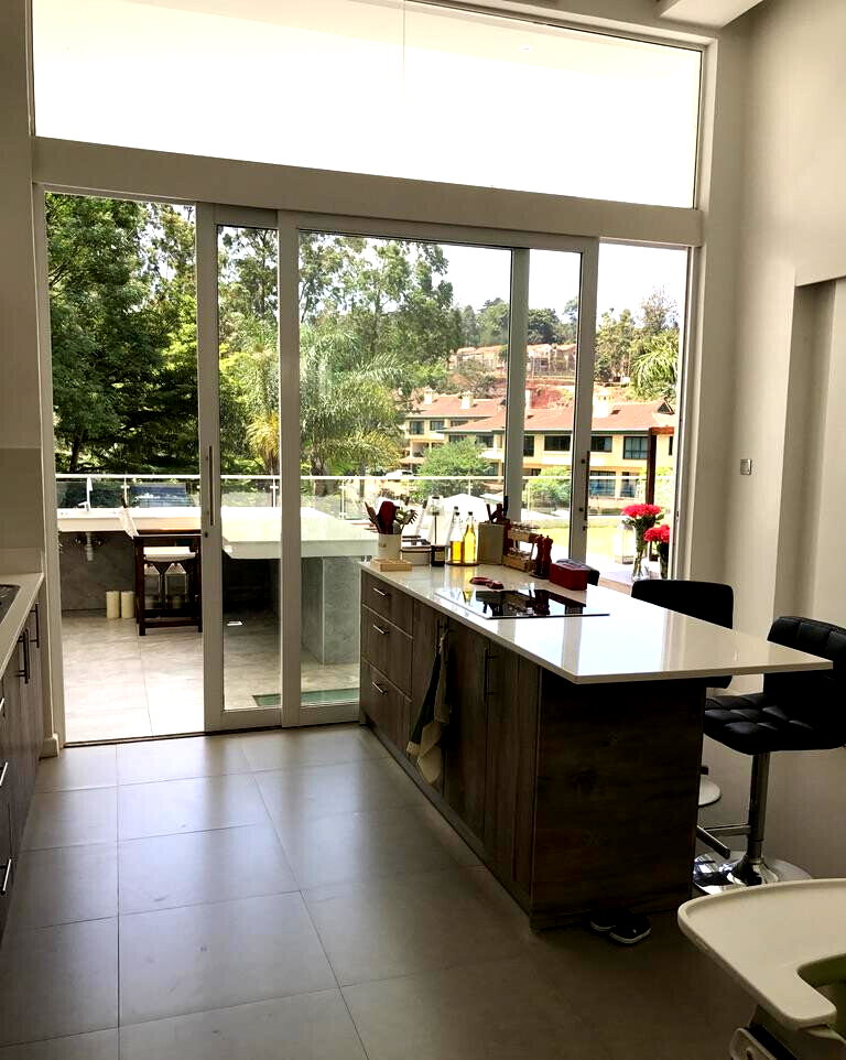 5-Ensuite Villa with Private Pool & Servant Quarters - Spring Valley