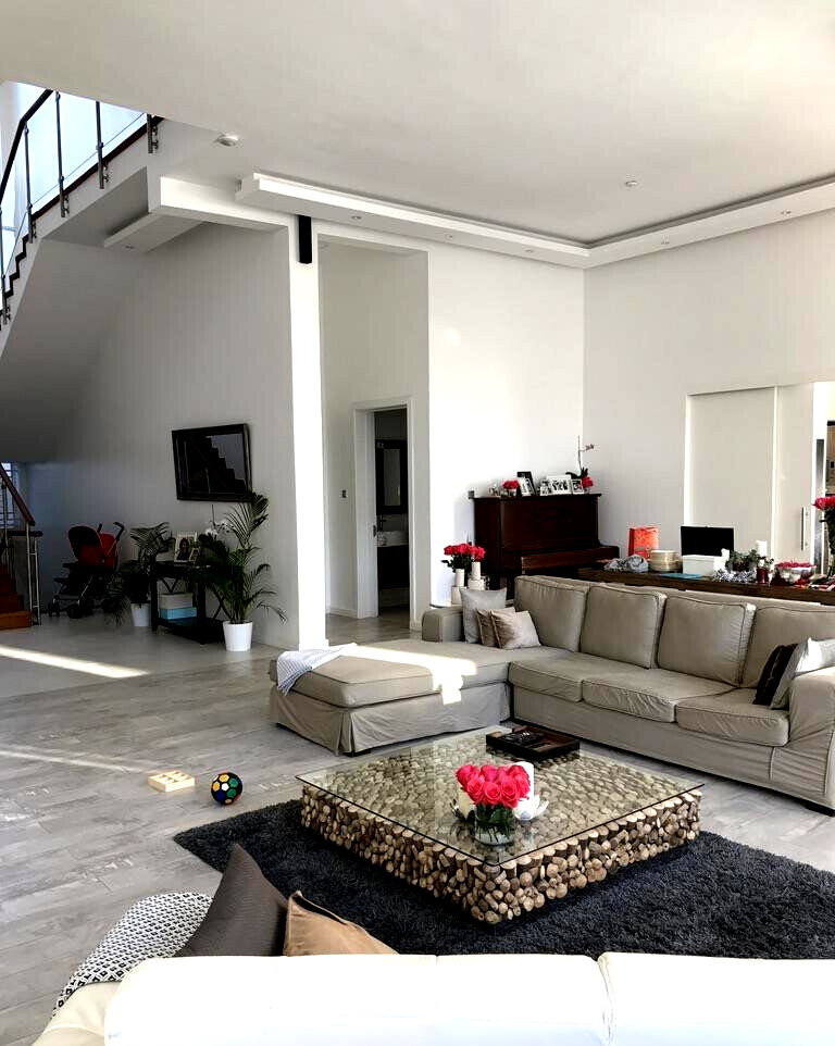 5-Ensuite Villa with Private Pool & Servant Quarters - Spring Valley