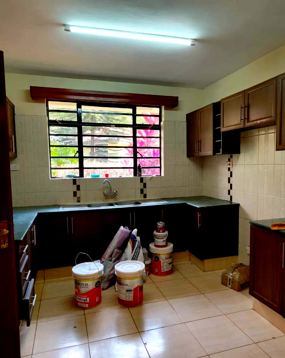 4BR Townhouse on Half-Acre Mature Garden – Rosslyn, Nairobi