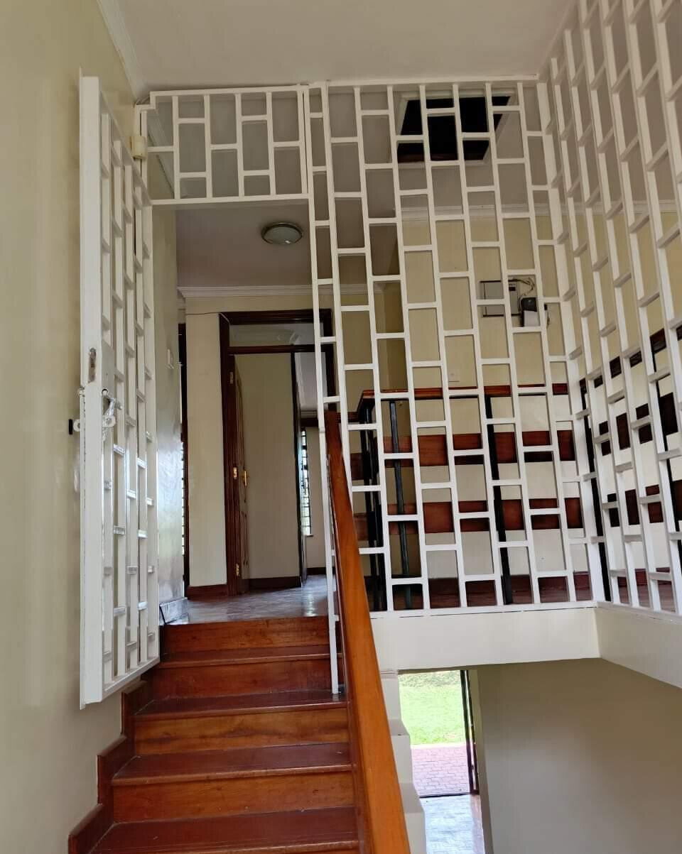 4BR Townhouse on Half-Acre Mature Garden – Rosslyn, Nairobi