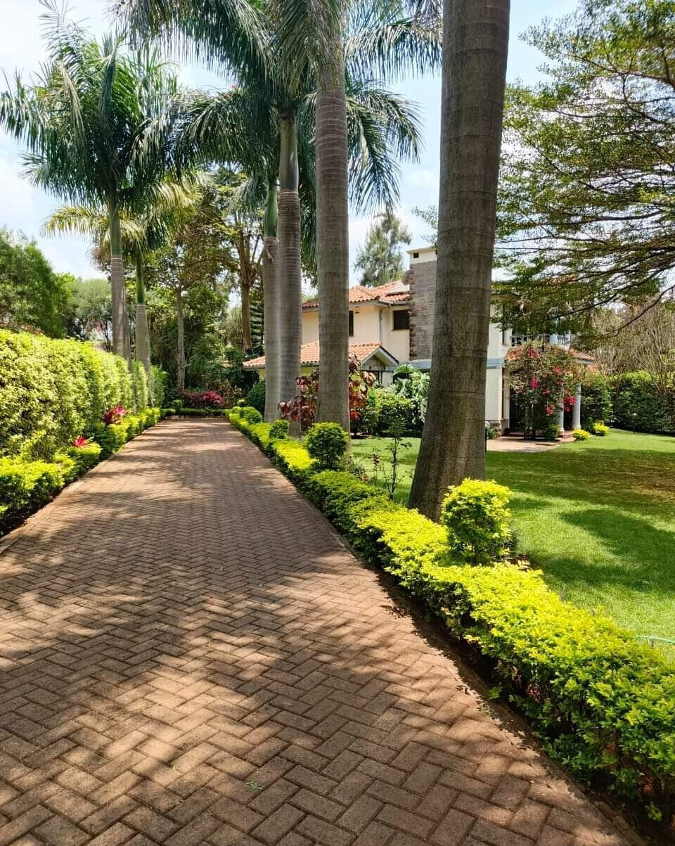 4BR Townhouse on Half-Acre Mature Garden – Rosslyn, Nairobi