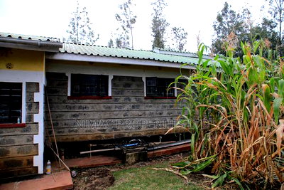 4bdrm Bungalow in Kiserian for sale - Image 8