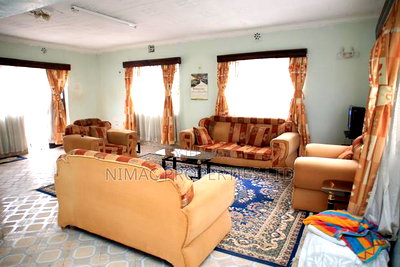 4bdrm Bungalow in Kiserian for sale - Image 11