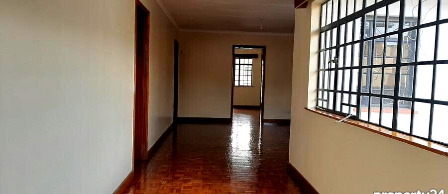 4-Bed Townhouse with En Suite & Pool Access - Westlands