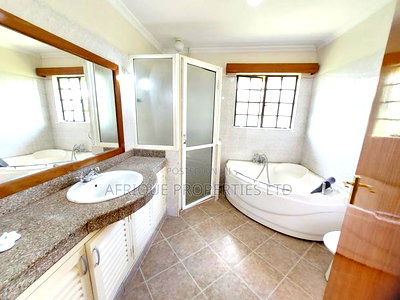 4bdrm Mansion in Runda for rent - Image 12