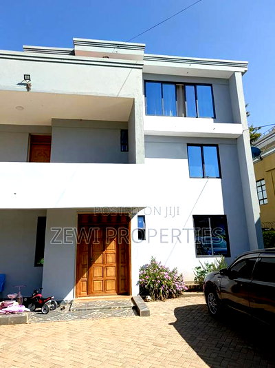6bdrm Mansion in Kerarapon Dr for sale - Image 2
