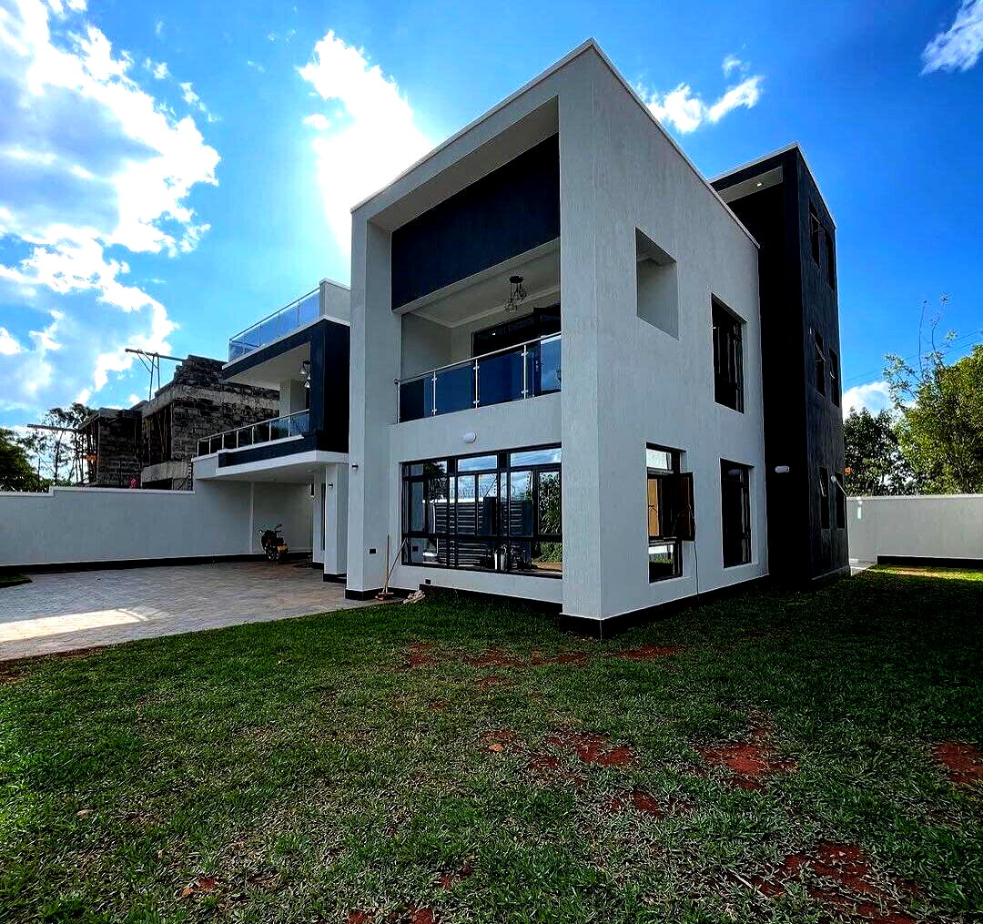 4BR All-Ensuite Townhouse with DSQ & Office - Ruiru Mugutha