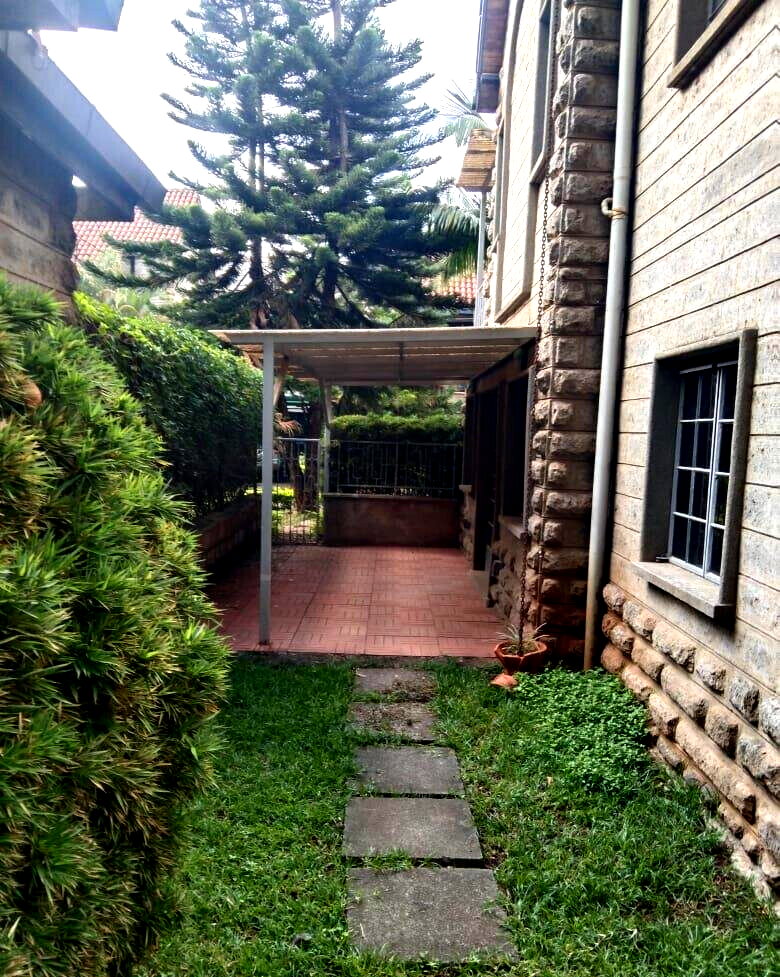 4BR All-Ensuite Townhouse with Jacuzzi & DSQ - Kileleshwa