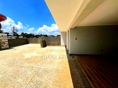 4bdrm Maisonette in Kamakis for rent - Image 14