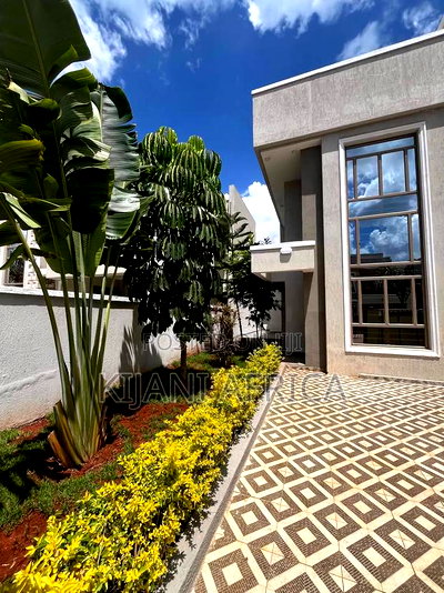 4bdrm Maisonette in Kamakis for rent - Image 13