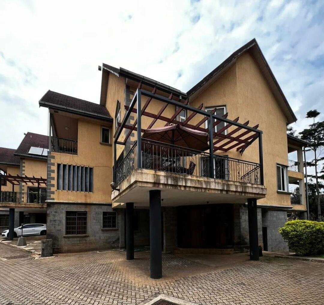 5-Ensuite Townhouse with DSQ & Backyard Garden - Westlands