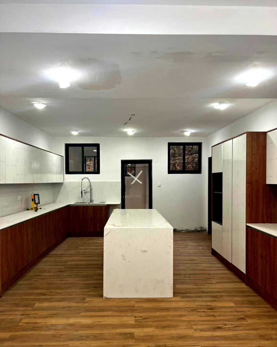 5-Ensuite Townhouse on 0.75 Acre with Jacuzzi & Steam Bath - Lower Kabete