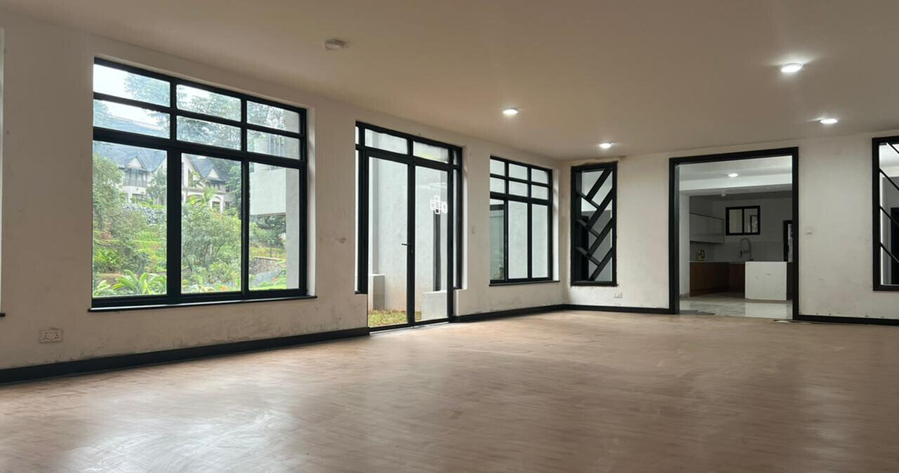 5-Ensuite Townhouse on 0.75 Acre with Jacuzzi & Steam Bath - Lower Kabete