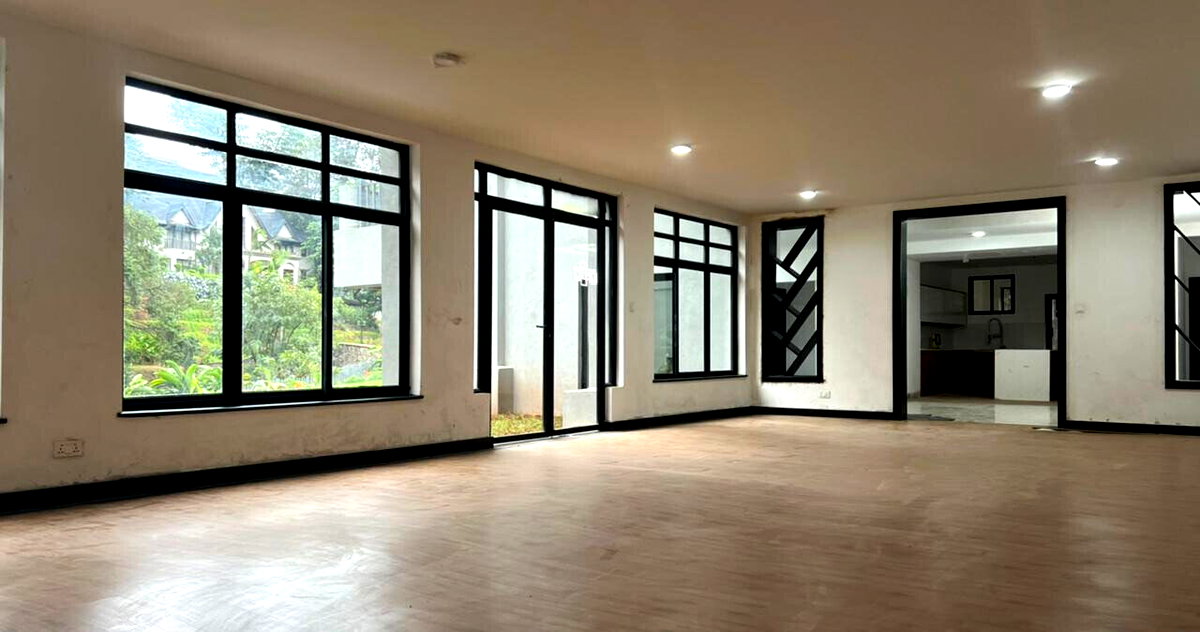 5-Ensuite Townhouse on 0.75 Acre with Jacuzzi & Steam Bath - Lower Kabete