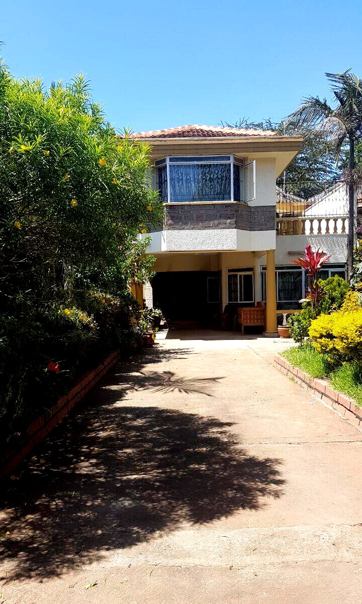 4 En-Suite Townhouse with DSQ & Family Room - Kilimani