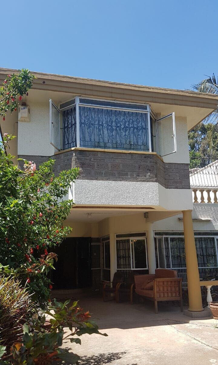 4 En-Suite Townhouse with DSQ & Family Room - Kilimani