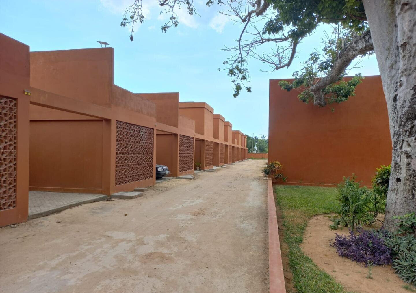 Modern 2BR Townhouse in Gated Community - Kilifi