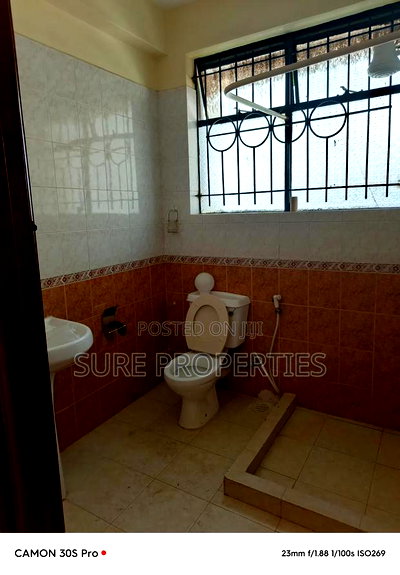3bdrm Apartment in Muringa Road, Kilimani for rent - Image 5
