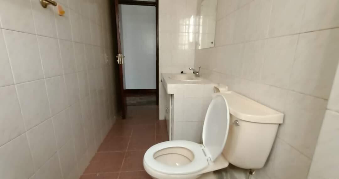 5-Ensuite Townhouse with Jacuzzi & Penthouse - Lavington
