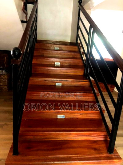 Fort Smith Gardens Estate Five Bedrooms All Ensuite - Image 1