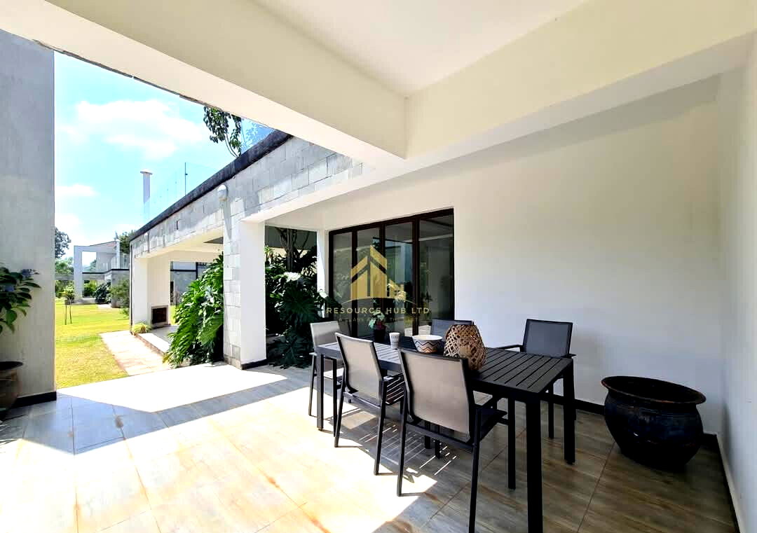 5-Ensuite Villa with Forest Backdrop & Clubhouse – Karen