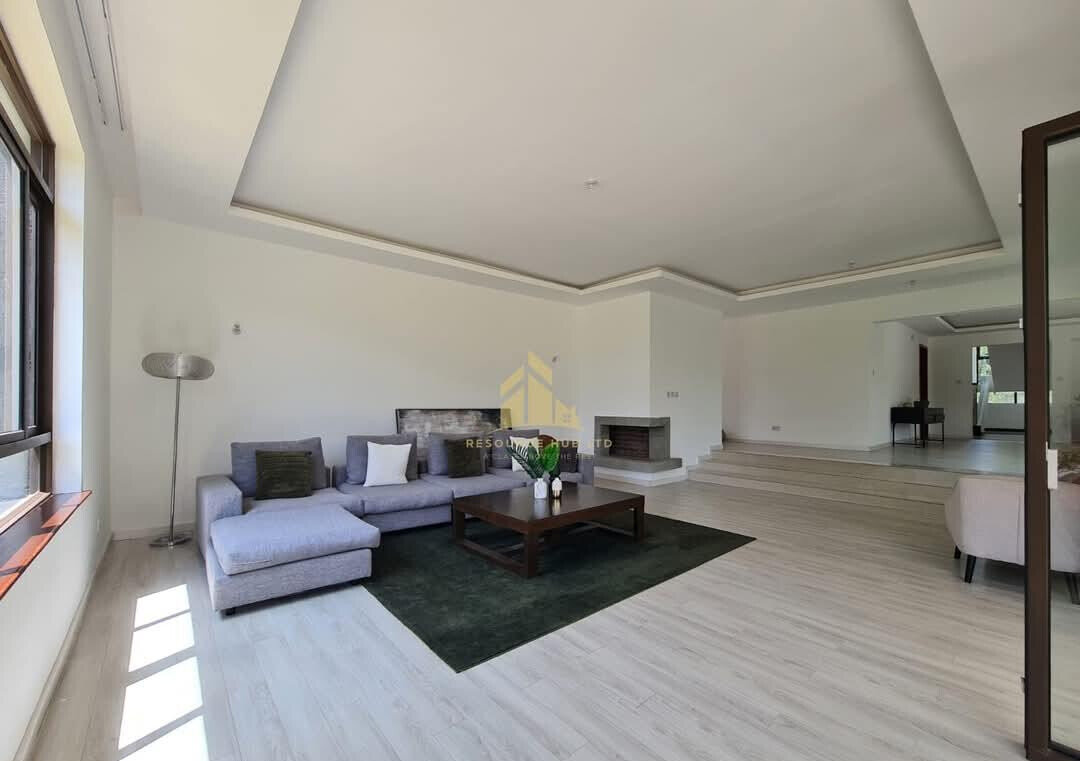 5-Ensuite Villa with Forest Backdrop & Clubhouse – Karen