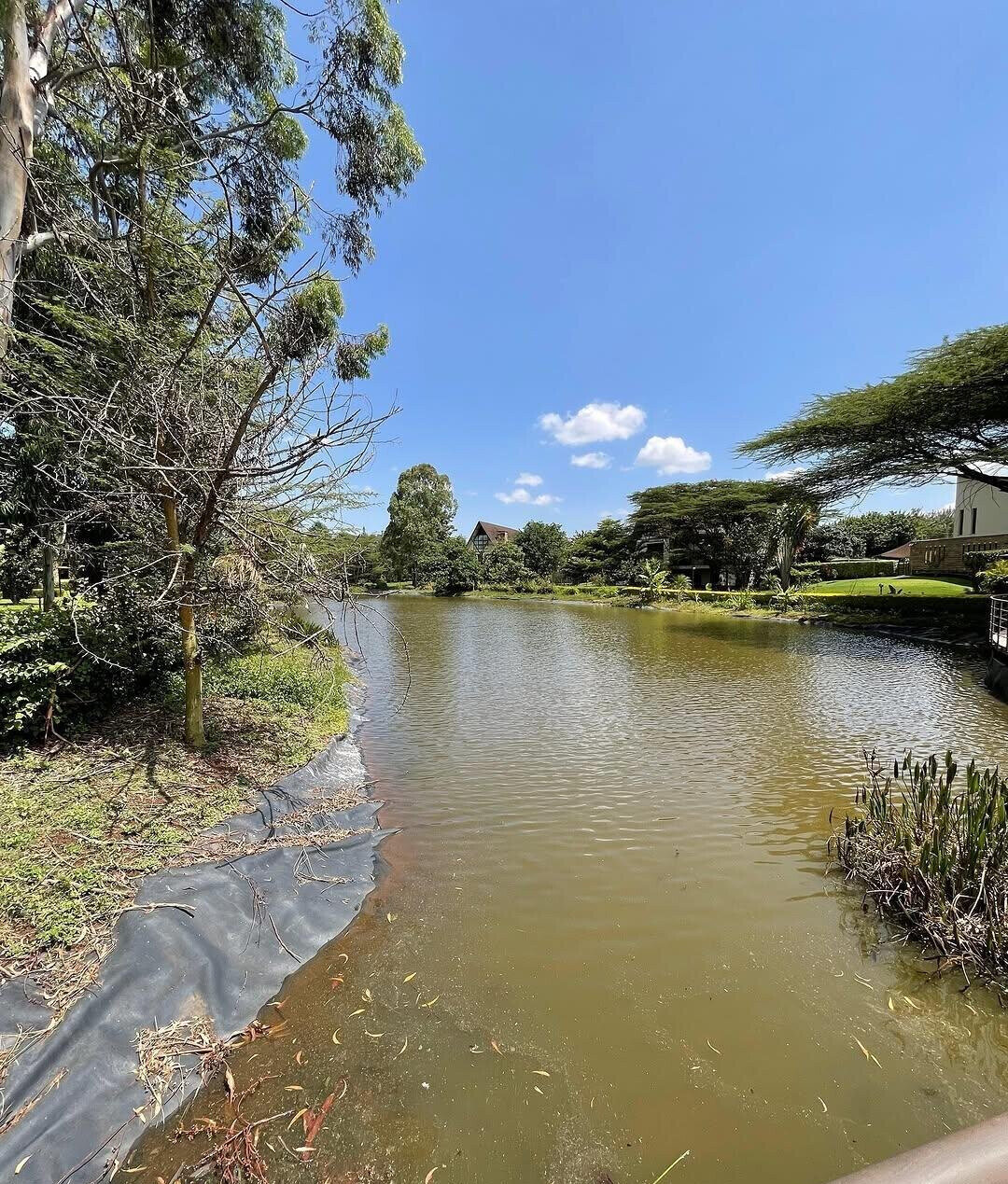 5-Ensuite Townhouse on 0.75-Acre with Lake & Clubhouse – Karen