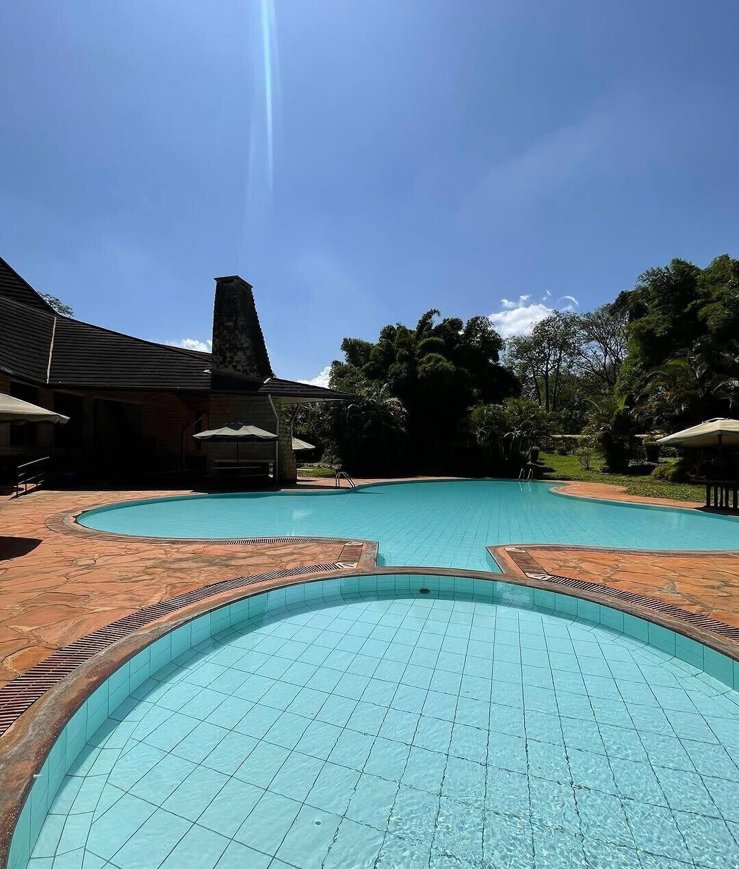 5-Ensuite Townhouse on 0.75-Acre with Lake & Clubhouse – Karen