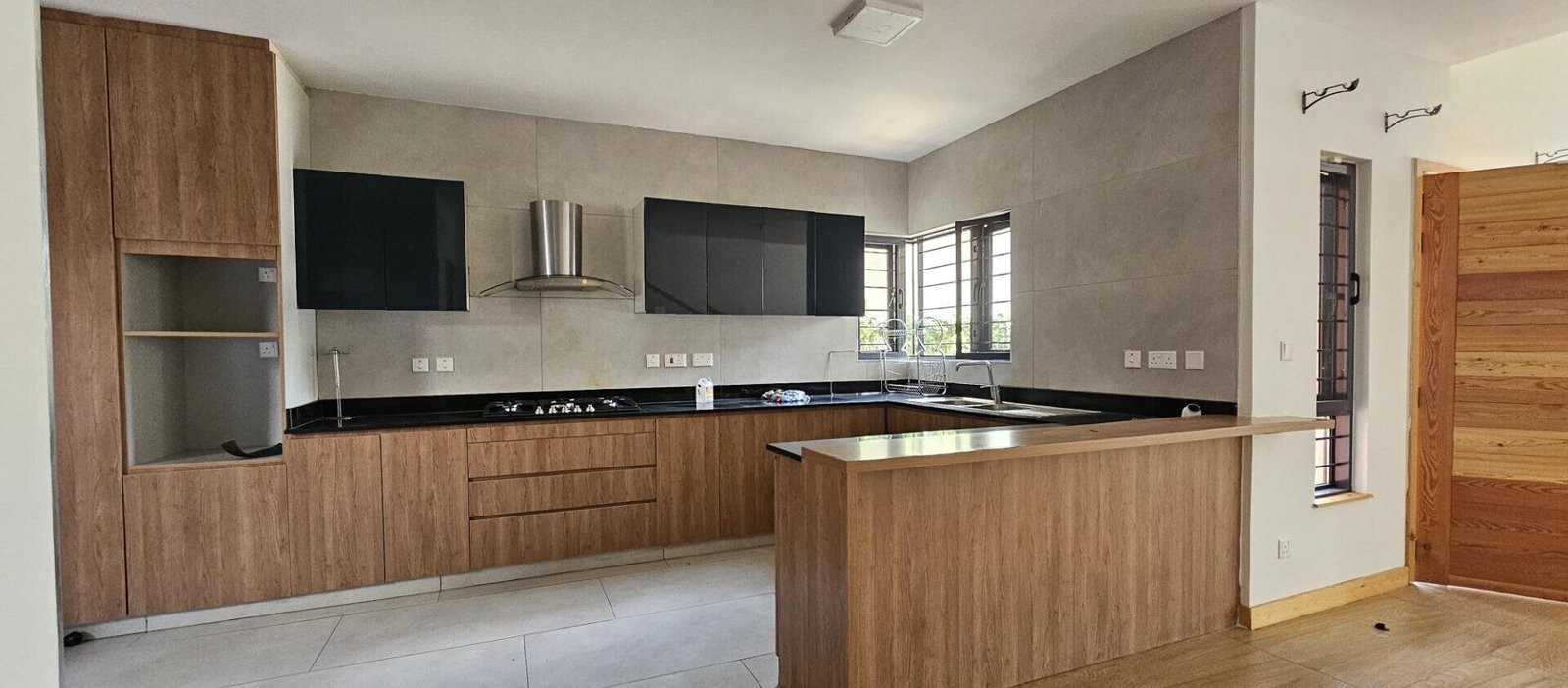 5BR All-Ensuite Townhouse with Pool & Clubhouse – Langata Carnival