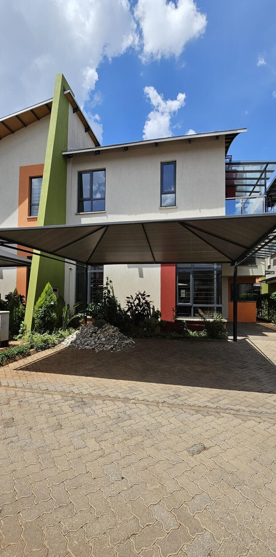 5BR All-Ensuite Townhouse with Pool & Clubhouse – Langata Carnival