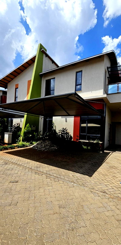 5BR All-Ensuite Townhouse with Pool & Clubhouse – Langata Carnival