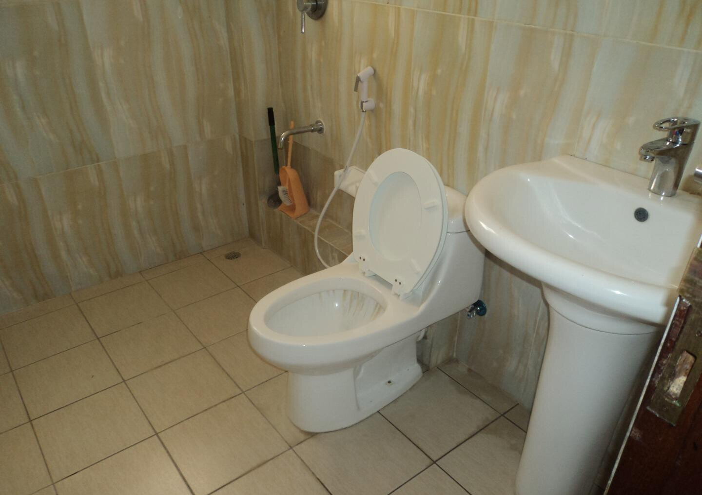 1.2 Acre Garden Oasis for Rent