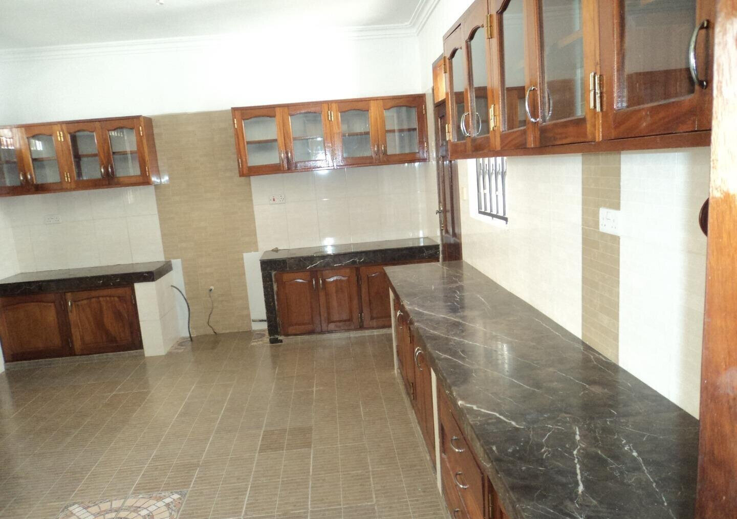 1.2 Acre Garden Oasis for Rent