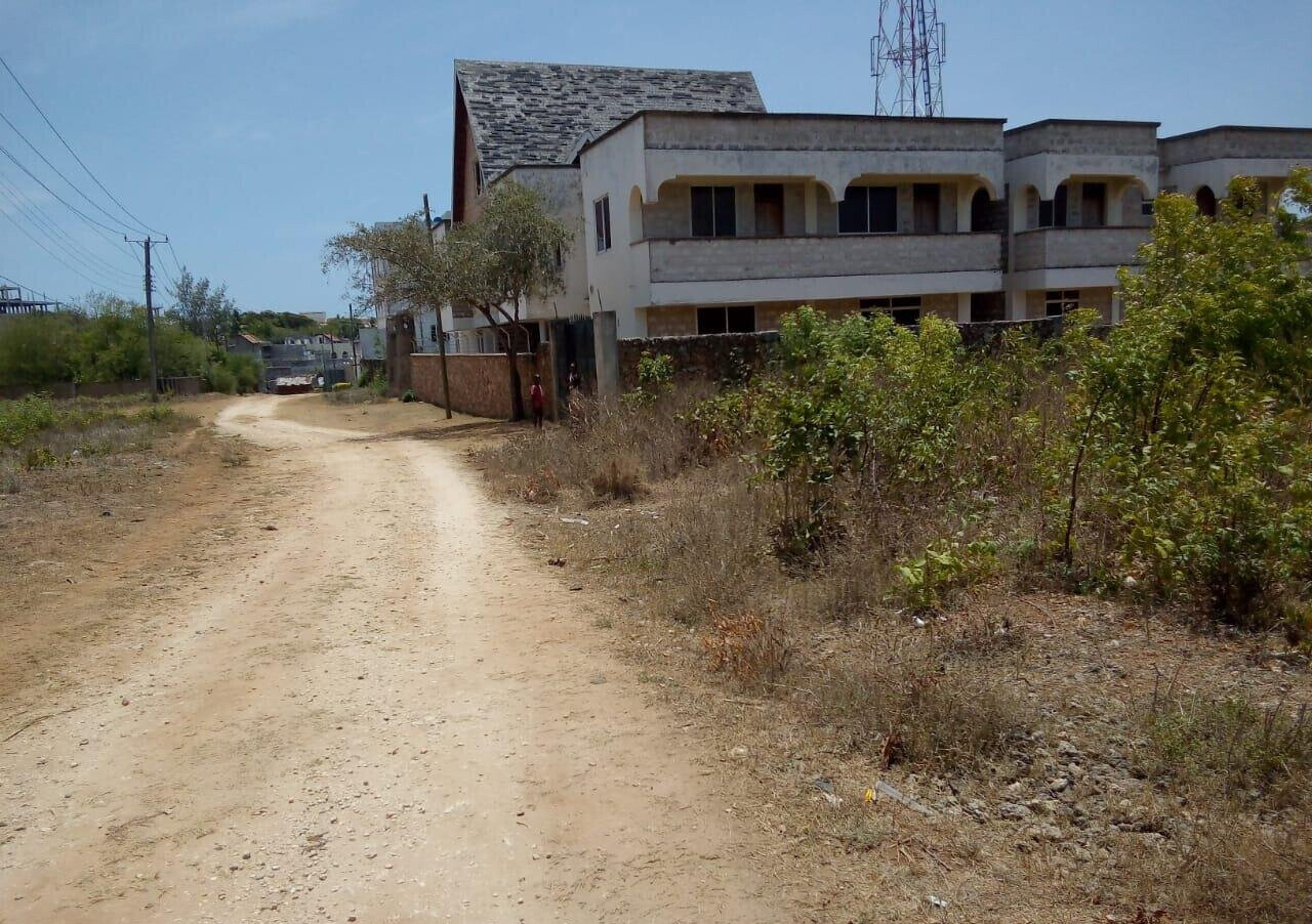 1/2 Acre Shanzu Plot for KSh 40M