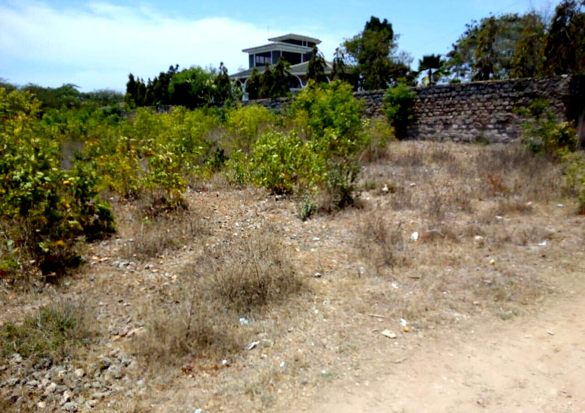 1/2 Acre Shanzu Plot for KSh 40M