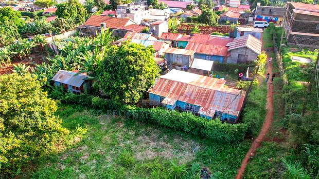 Prime Commercial Plot for Sale in Kanyariri, Muthure