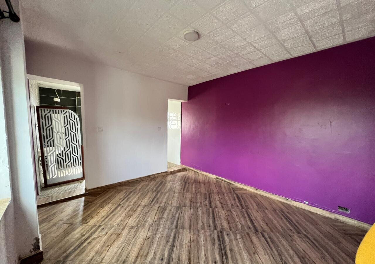4BR All-Ensuite Townhouse with Own Gate & Ready Title - Membley