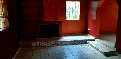 3bdrm Bungalow in Oloolua, Oluulua for Sale - Image 2