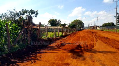 1/4 Plot With Title Kimumu - Image 1