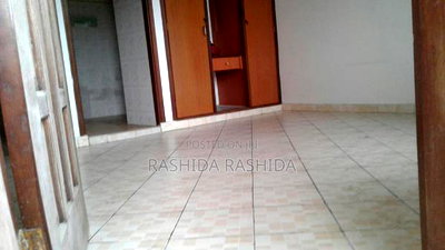 2bdrm Apartment in Tudor for sale - Image 4