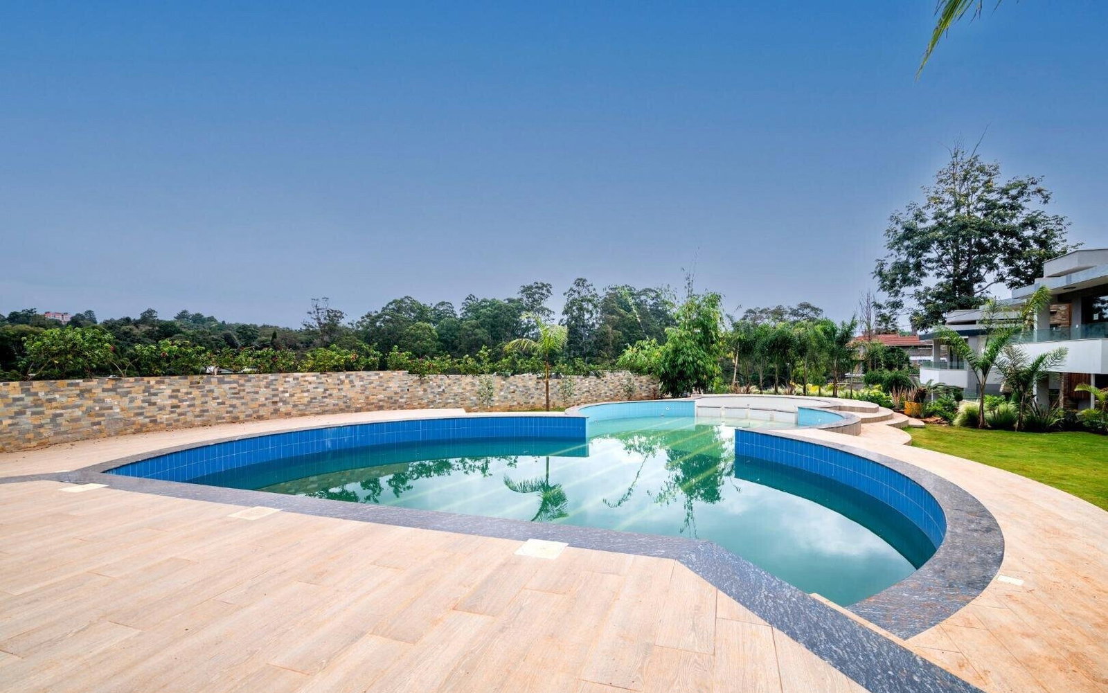 4-Ensuite Townhouse with Pool & Gym in UN Blue Zone - Lower Kabete