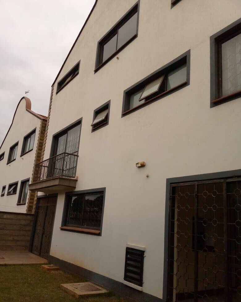 5-Ensuite Townhouse with Pool & Rooftop - Westlands