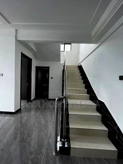 4bdrm Penthouse in Valley Arcade, Lavington for sale - Image 4