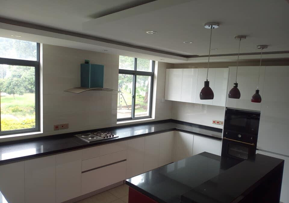 5-Ensuite Townhouse with DSQ & 24-Hour Security - Lavington Gated
