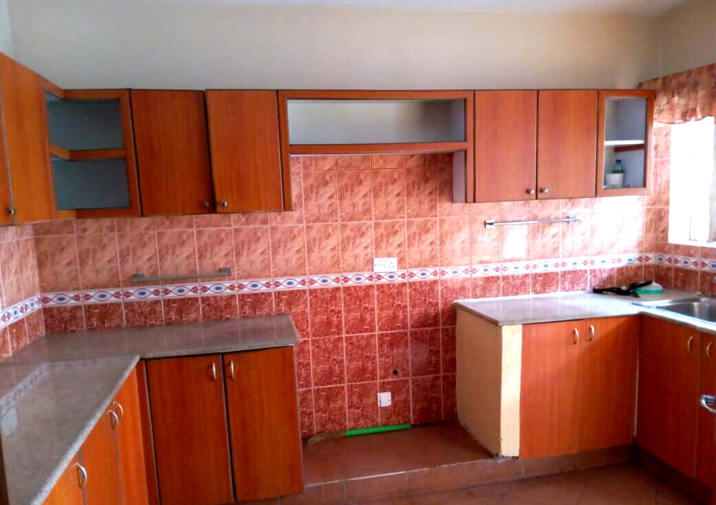 5 En-Suite Bedrooms with Servant Quarters - South C Gated