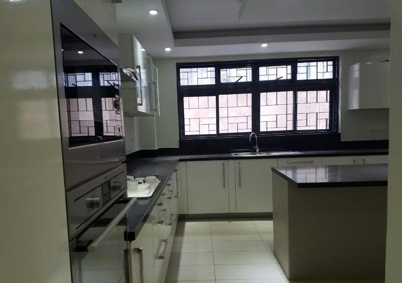 Brand New 5-Ensuite Townhouse with Fireplace & DSQ - Spring Valley
