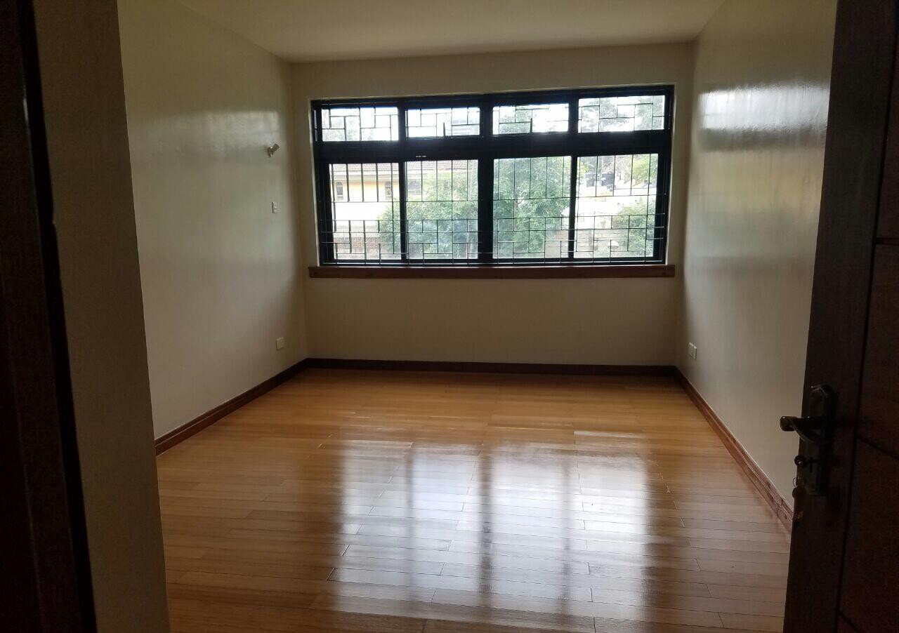 Brand New 5-Ensuite Townhouse with Fireplace & DSQ - Spring Valley