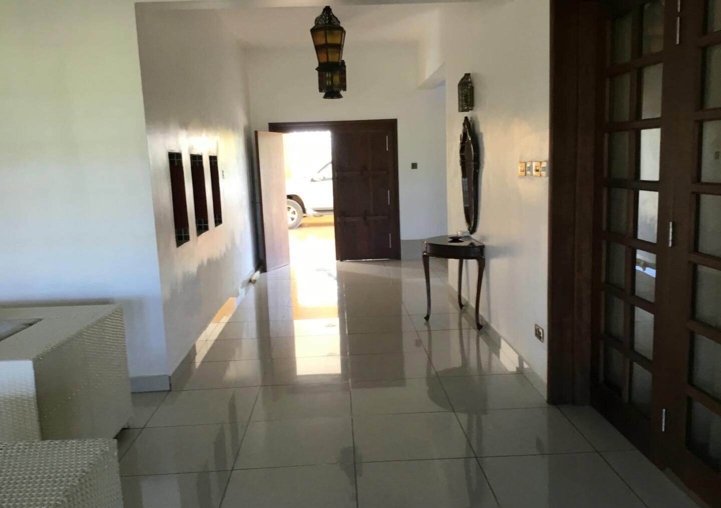Exquisite 4BR Villa on 1 Acre with Solar & Backup Power - Vipingo
