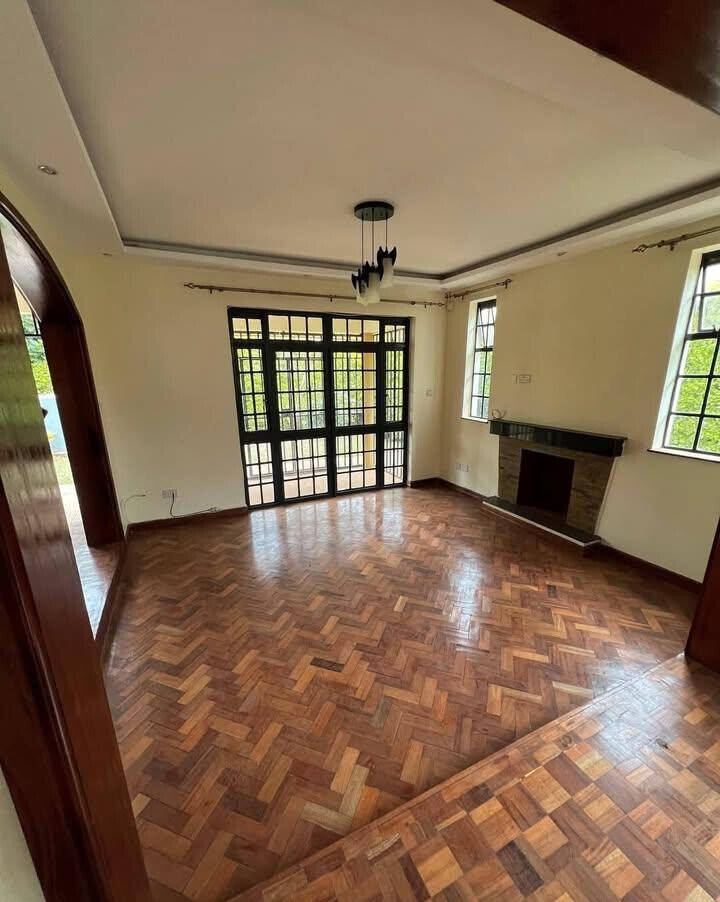 4BR Townhouse with Pool & Sunken Lounge - Loresho Gated Estate